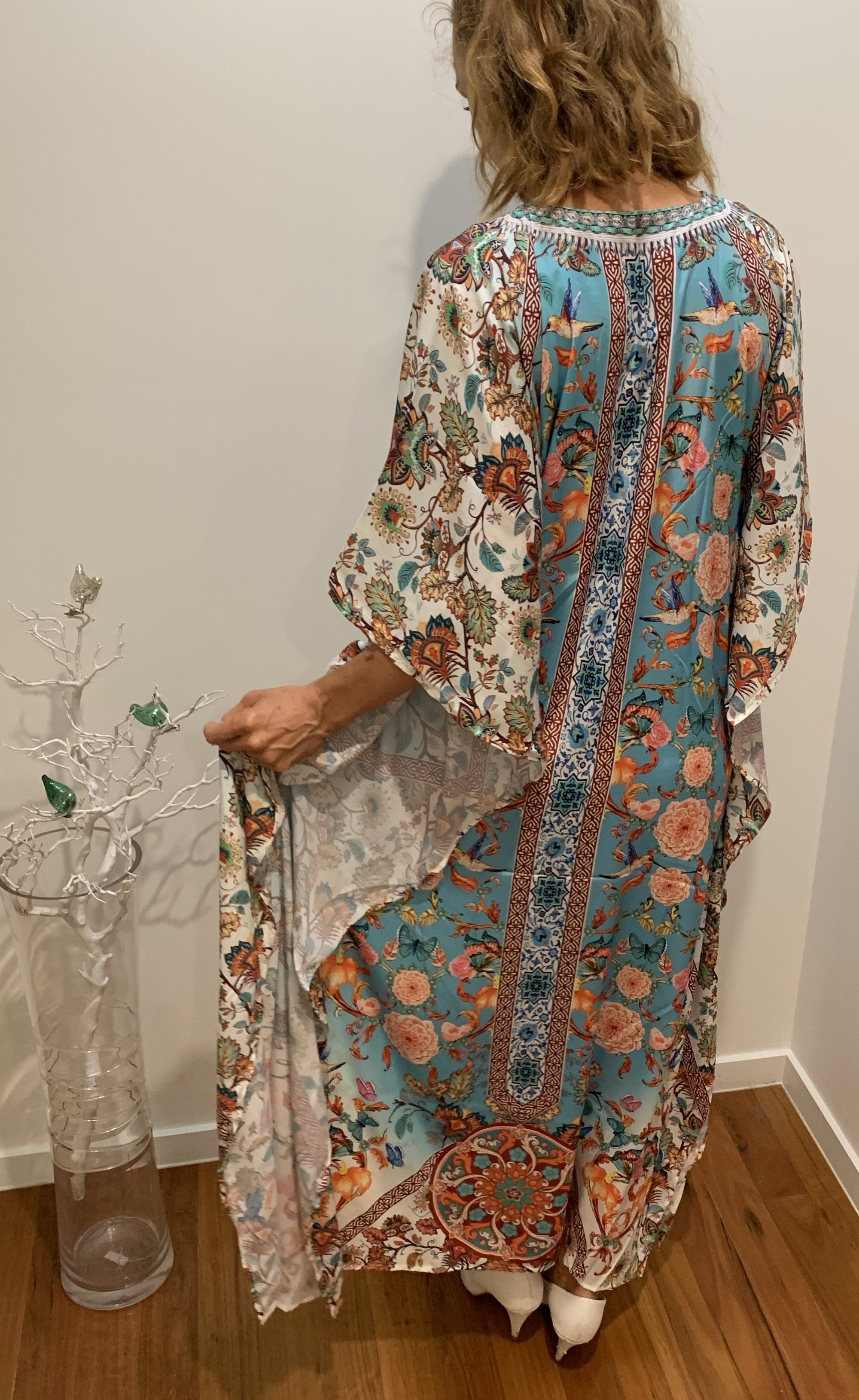 Kaftan Dress in Colourful Flower Print Will Fit Size 12-20 - Scandi & Me
