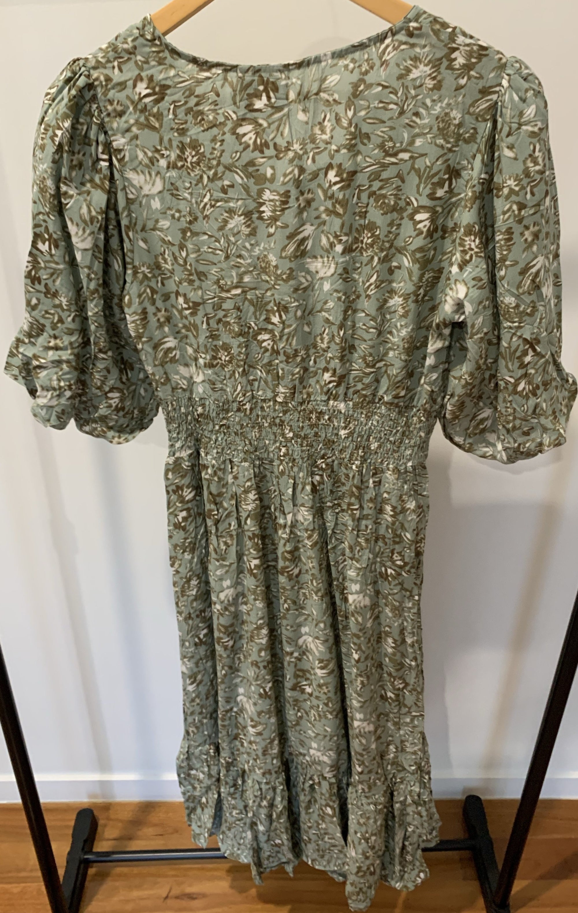 Silver Wishes Maxi Dress w Balloon Sleeve in Green Shades Size 8