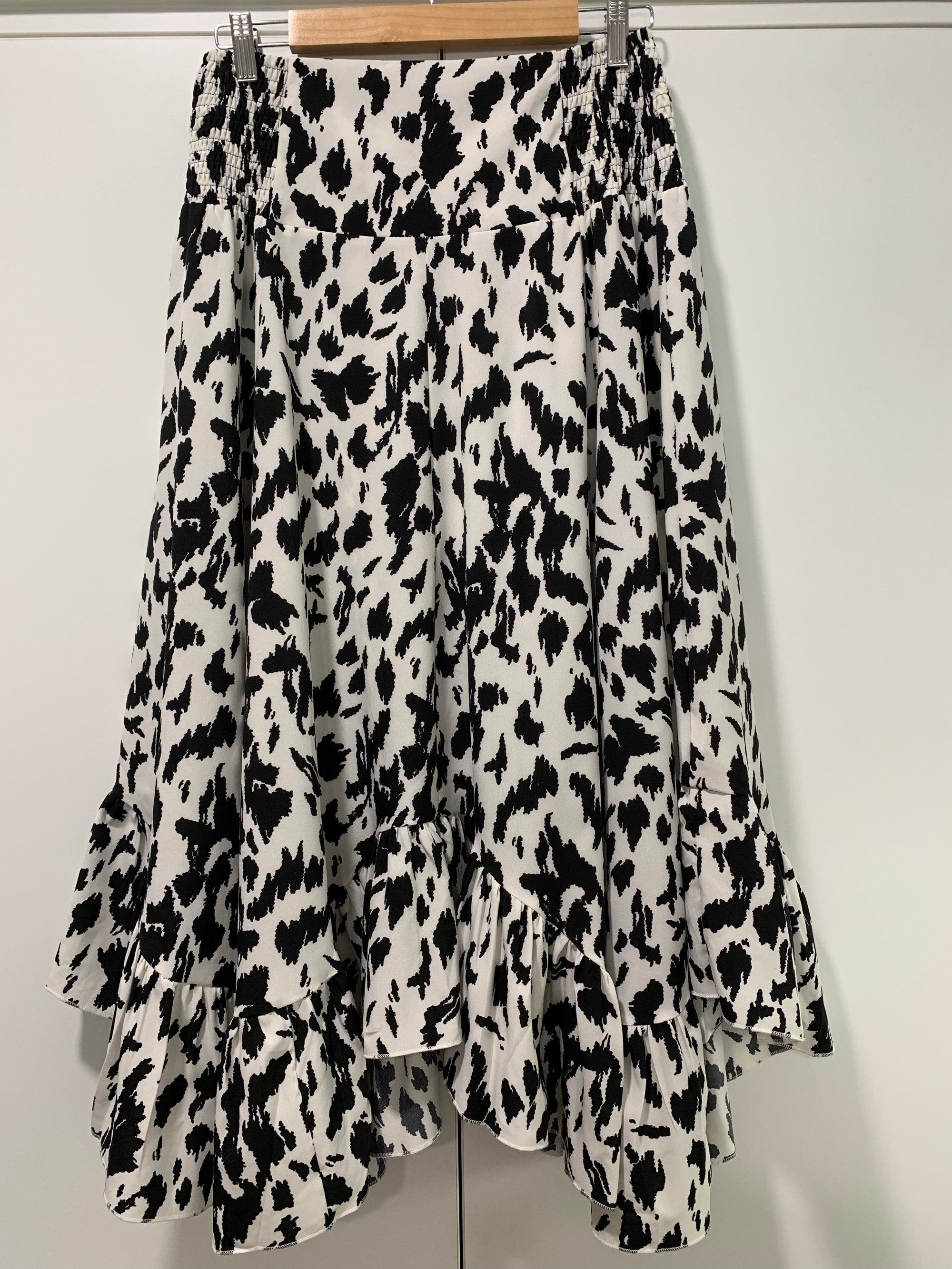 Maxi Skirt with Asymmetric Hemline & High Elastic Waist in Black and White