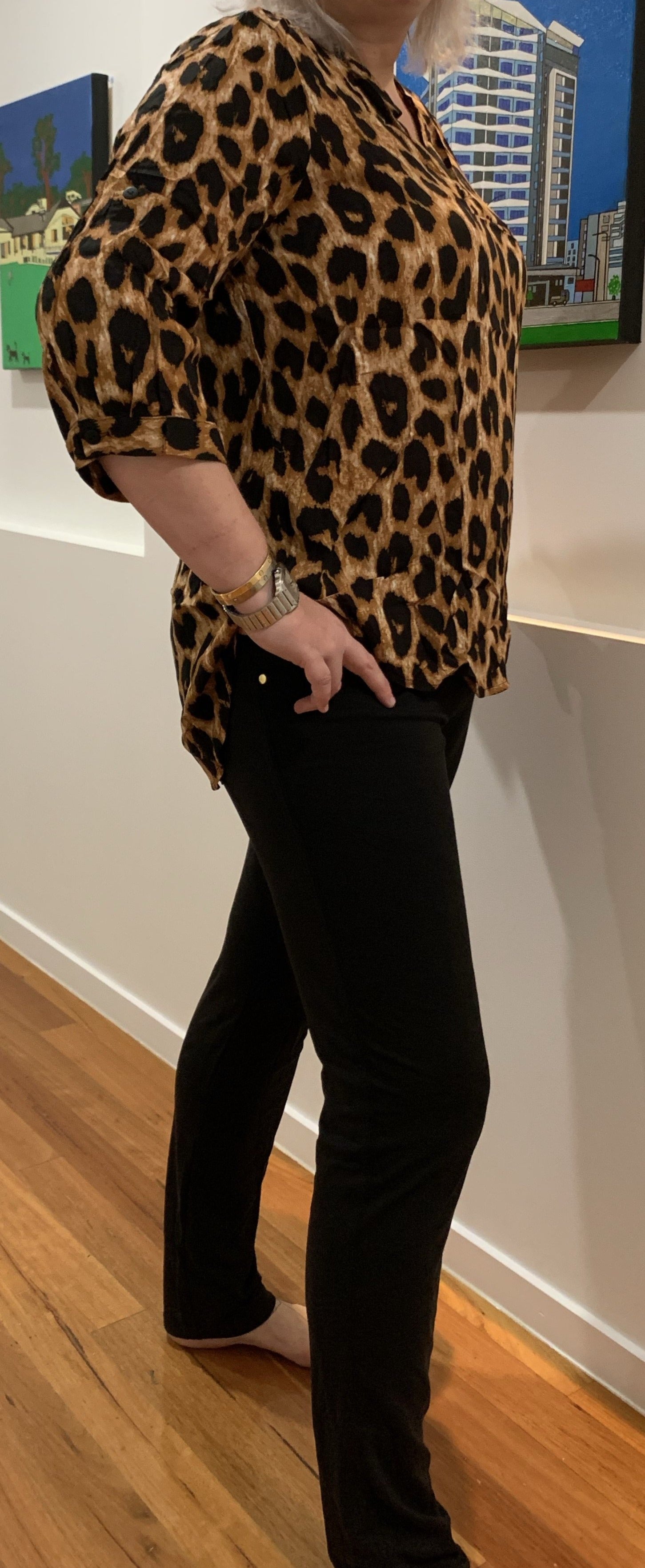 Super comfortable black pants with gold buttons two pockets at the back 